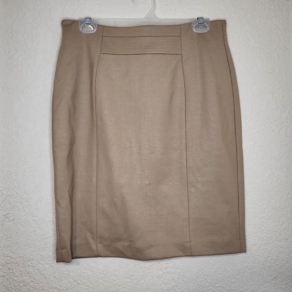 Adrienne Vittadini Tan pencil skirt size 12 Petite